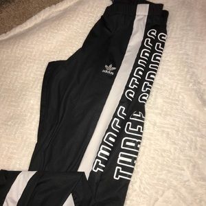 ADIDAS 3 STRIPES LEGGINGS